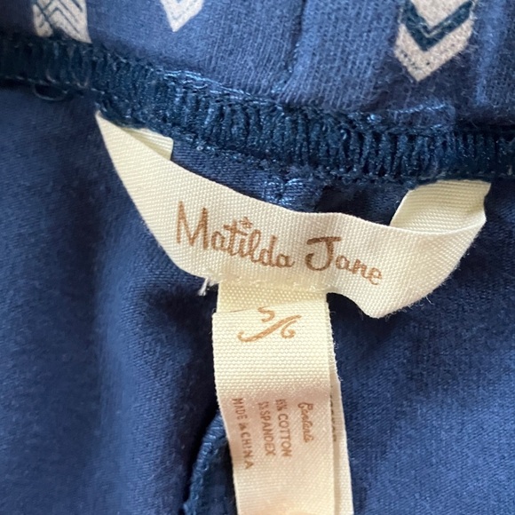 Matilda Jane Brilliant Daydream Follow the Path Blue Arrow Print Capri Legging S - Picture 8 of 8